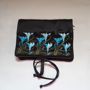 Beautiful Silk Embroidered Jewelry Roll Travel Bag Earrings Pouch